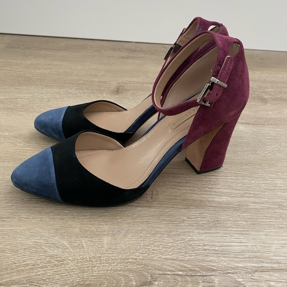 BCBGMaxAzria tri-colored heel - Picture 3 of 4